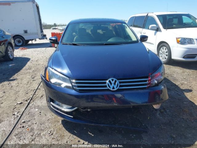 1VWBT7A3XFC005342 Volkswagen Passat 1.8t Se