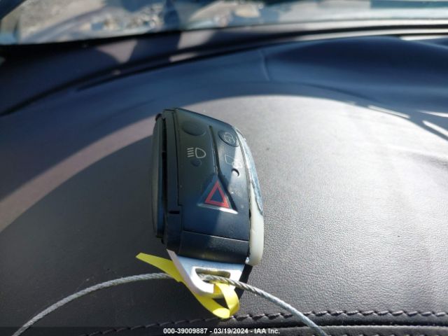 2011 JAGUAR XF SAJWA0GB3BLR83029 Photo 10