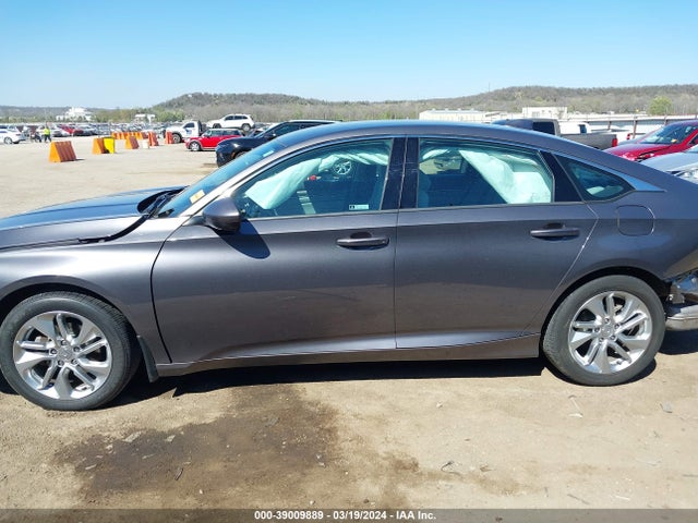 Honda ACCORD LX 2018 1HGCV1F1XJA153602 Image 14