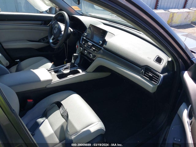 Honda ACCORD LX 2018 1HGCV1F1XJA153602 Image 5