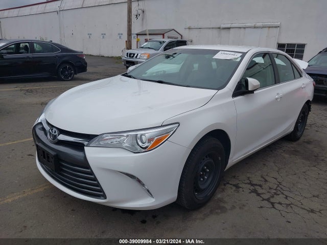 Toyota CAMRY LE 2017 4T1BF1FK5HU808169 Image 2