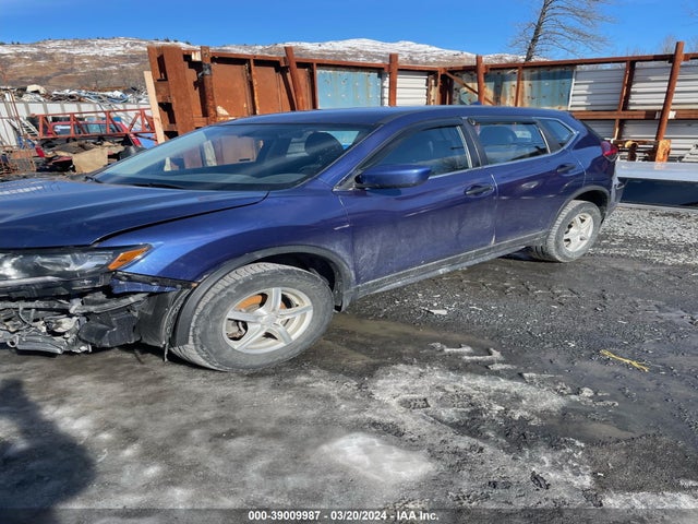 Nissan ROGUE S 2017 KNMAT2MV7HP533074 Image 2
