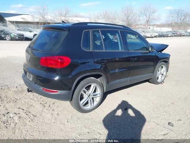 WVGBV7AX9HK045478 Volkswagen Tiguan 2.0t/2.0t S