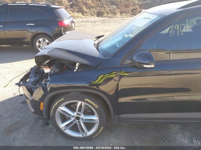 WVGBV7AX9HK045478 Volkswagen Tiguan 2.0t/2.0t S