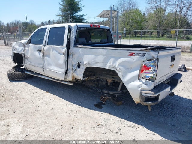 Chevrolet Silverado 1500 2lt 2018 3GCUKREC5JG638549 Image 3