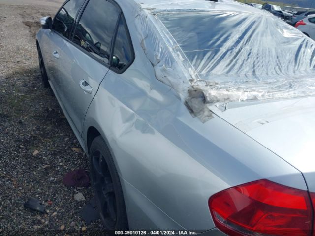 1VWAT7A32FC006321 Volkswagen Passat 1.8t Wolfsburg Edition