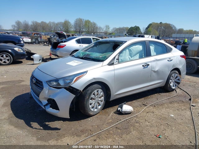 Hyundai ACCENT SE 2018 3KPC24A37JE021458 Image 2