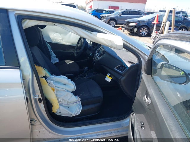 Hyundai ACCENT SE 2018 3KPC24A37JE021458 Image 5