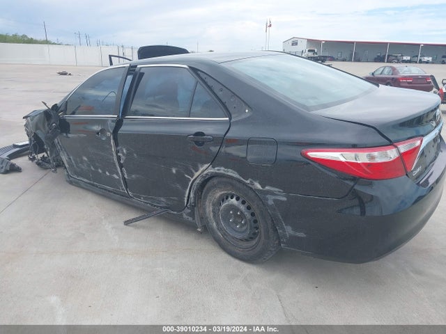 Toyota CAMRY LE 2016 4T4BF1FKXGR532317 Image 3
