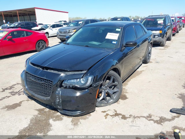 Chrysler 300 Touring 2020 2C3CCAAG4LH212555 Image 2