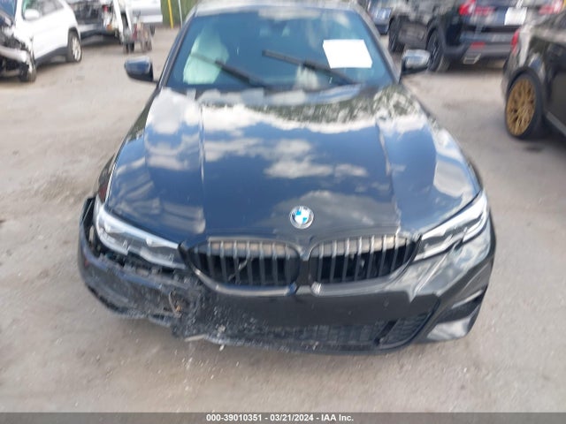 2021 Bmw 330i მანქანა იყიდება აუქციონზე, vin: 3MW5R1J09M8C15806, აუქციონის ნომერი: 39010351
