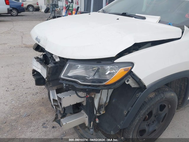 3C4NJCABXJT326896 Jeep Compass Sport Fwd