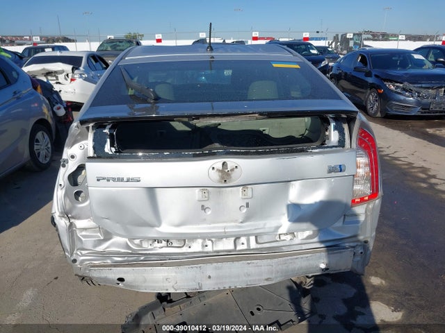 Toyota Prius Two 2014 JTDKN3DU2E1781260 Image 17