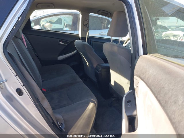 Toyota Prius Two 2014 JTDKN3DU2E1781260 Image 8