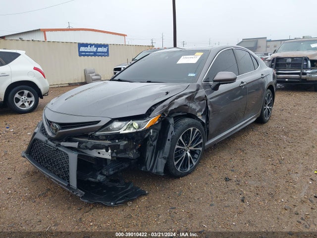 Toyota CAMRY SE 2020 4T1G11AKXLU900527 Image 2