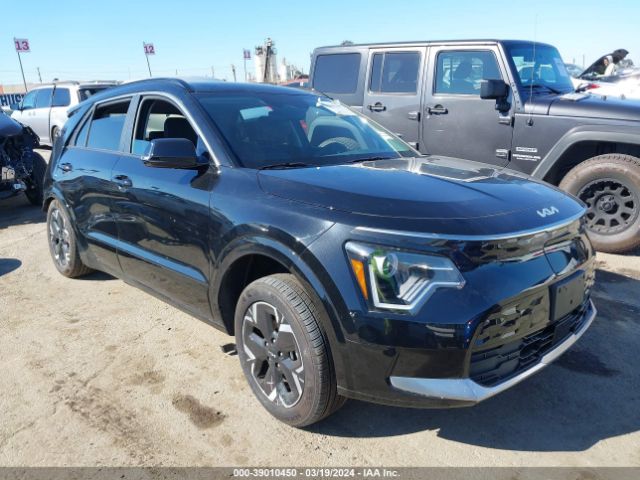 39010450 :رقم المزاد ، KNDCR3L16P5016967 vin ، 2023 Kia Niro Ev Wind مزاد بيع