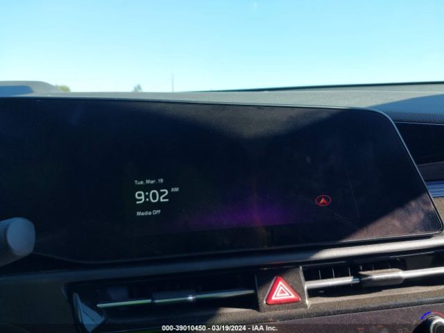 KNDCR3L16P5016967 KIA Niro Ev Wind