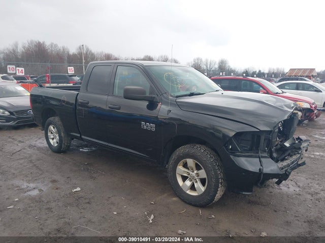 RAM 1500 Express Quad Cab 4x4 6'4 Box 2017 1C6RR7FG4HS726350 Image 1