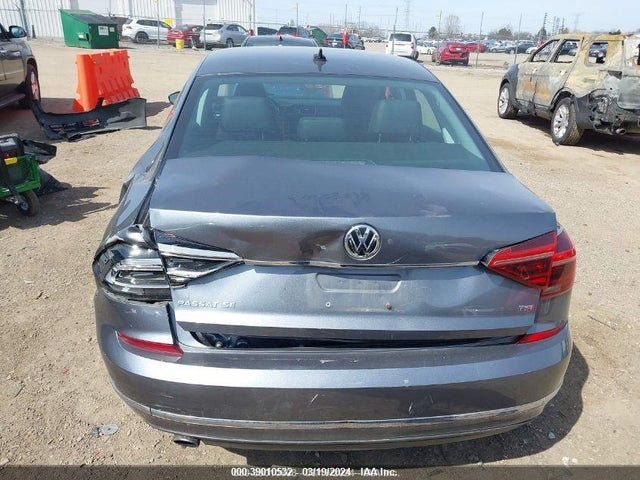 1VWBT7A38HC071973 Volkswagen Passat 1.8t Se