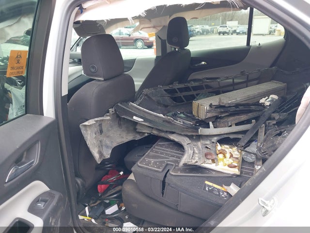 Chevrolet EQUINOX LS 2018 2GNAXREVXJ6339230 Image 8