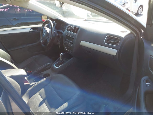 3VWD07AJ0EM284295 Volkswagen Jetta 1.8t Se