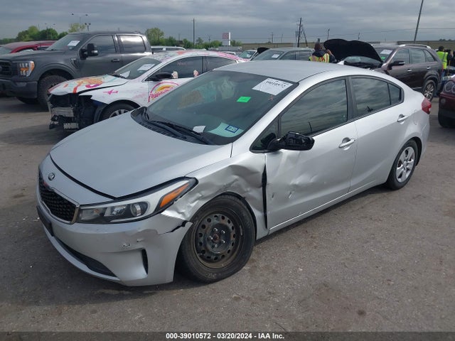 KIA FORTE LX 2017 3KPFL4A76HE115788 Image 2