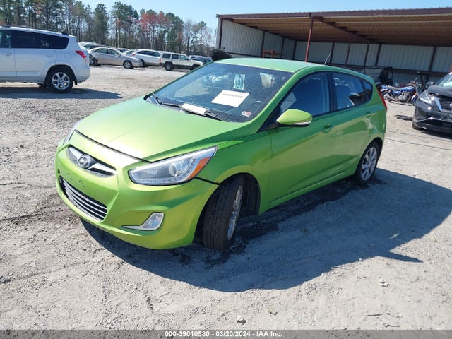 Hyundai ACCENT SE 2014 KMHCU5AE8EU190120 Image 2