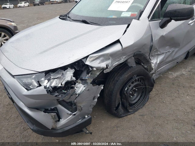 Toyota RAV4 LE 2020 2T3F1RFV4LW135318 Image 6