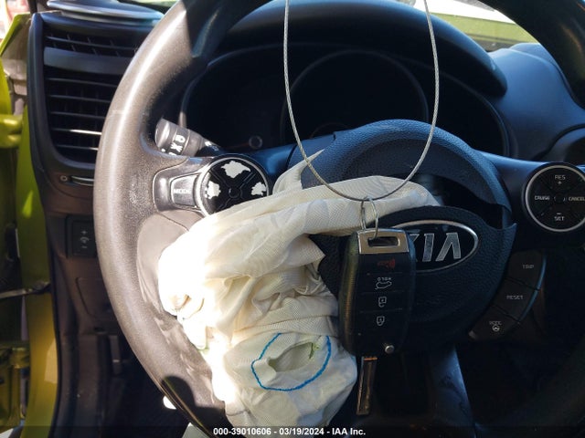 KIA SOUL + 2014 KNDJP3A55E7720078 Image 11