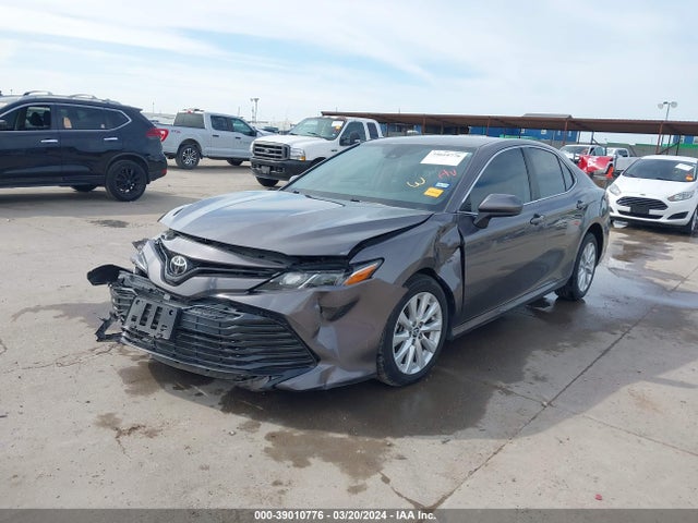 Toyota CAMRY LE 2019 4T1B11HK0KU183196 Image 2