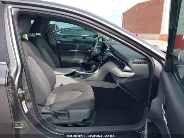 Toyota CAMRY LE 2019 4T1B11HK0KU183196 Image 5