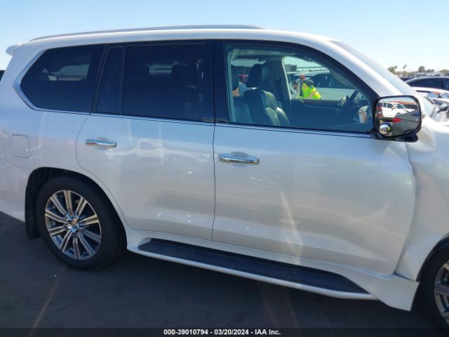 JTJHY7AX5G4189941 Lexus LX 570