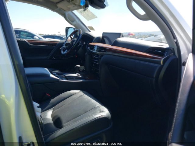 JTJHY7AX5G4189941 Lexus LX 570