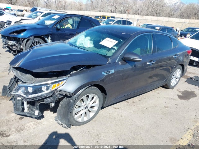 KIA OPTIMA EX 2017 5XXGU4L32HG161508 Image 2