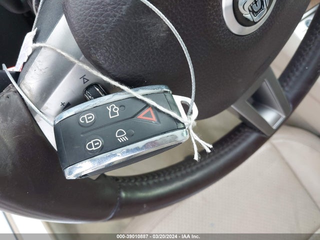 2011 JAGUAR XF SAJWA0HE6BMR97669 Photo 10