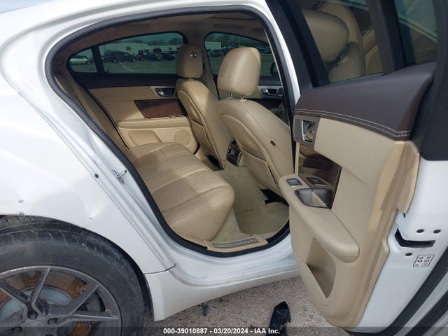 2011 JAGUAR XF SAJWA0HE6BMR97669 Photo 7