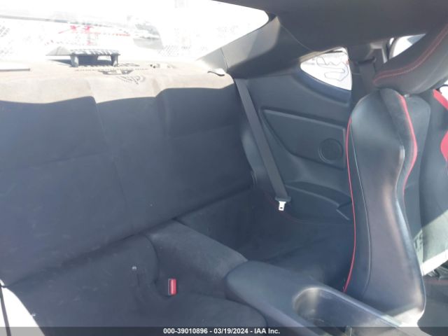 JF1ZNAA11F8712538 Scion FR-S