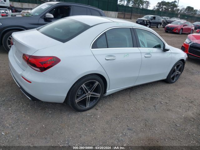 W1K3G4EB0MJ296671 Mercedes-Benz A 220