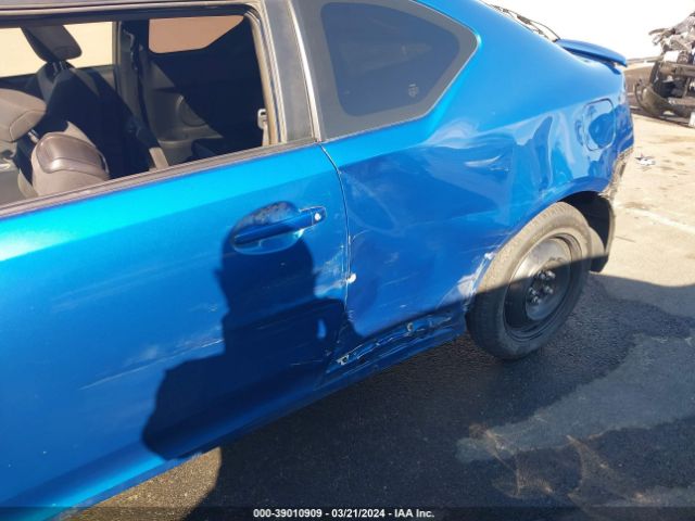 JTKJF5C72GJ015024 Scion TC