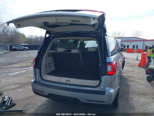 5LMJJ2LTXMEL21337 Lincoln Navigator Reserve