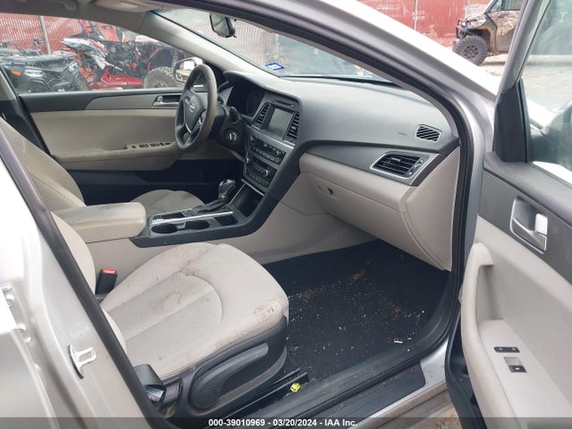Hyundai SONATA SE 2016 5NPE24AF0GH329370 Image 5
