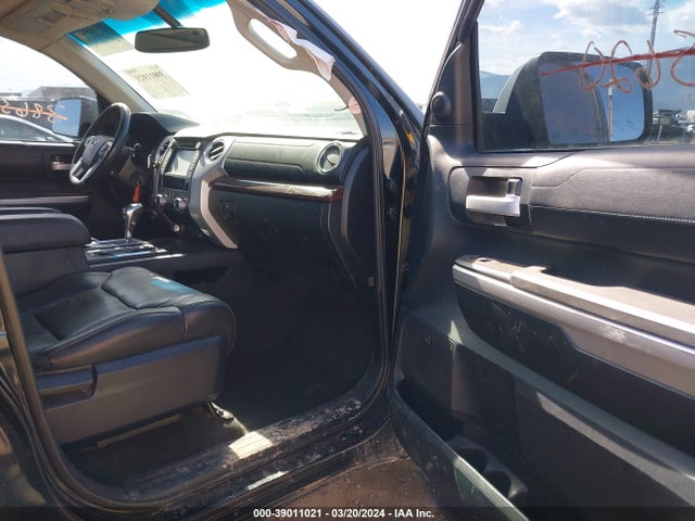 5TFHY5F15EX385384 Toyota Tundra Limited 5.7l V8