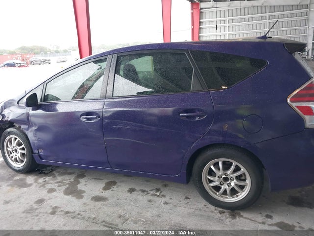Toyota Prius V Three 2015 JTDZN3EU9FJ022541 Image 14