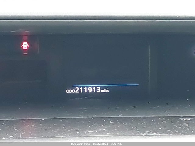 Toyota Prius V Three 2015 JTDZN3EU9FJ022541 Image 15