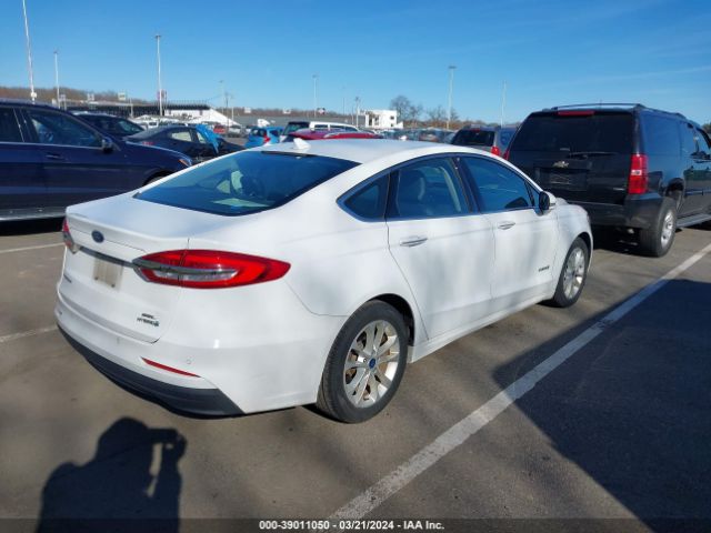 3FA6P0MU8KR125761 Ford Fusion Hybrid Sel