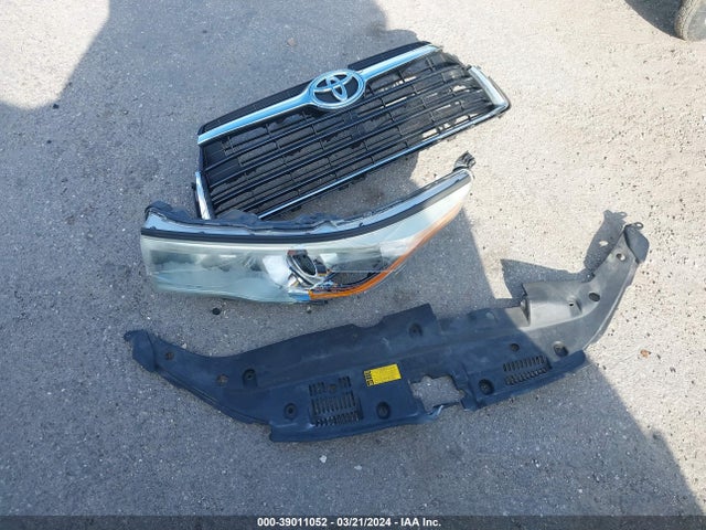 Toyota Highlander Xle V6 2016 5TDKKRFHXGS149690 Image 12