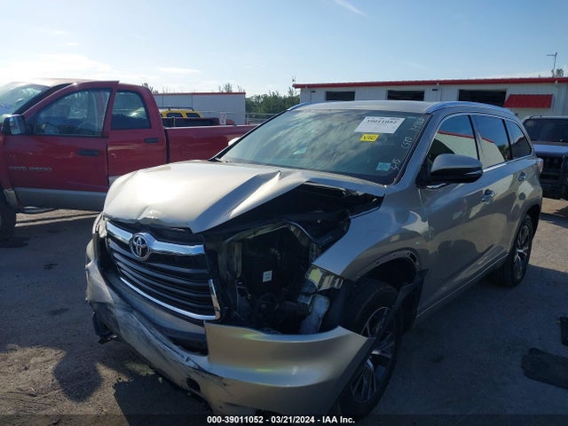 Toyota Highlander Xle V6 2016 5TDKKRFHXGS149690 Image 2