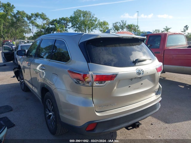 Toyota Highlander Xle V6 2016 5TDKKRFHXGS149690 Image 3
