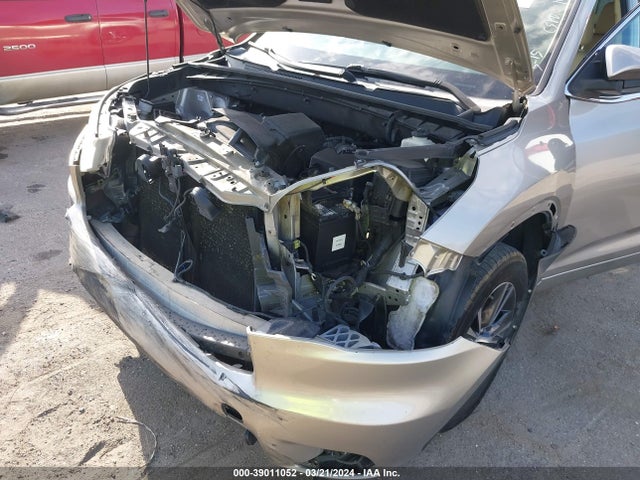 Toyota Highlander Xle V6 2016 5TDKKRFHXGS149690 Image 6