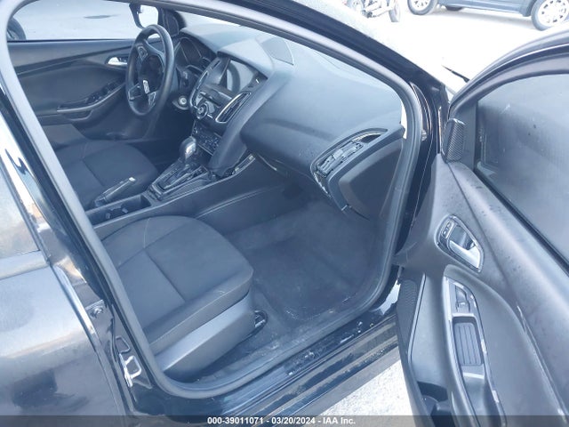 Ford FOCUS SEL 2017 1FADP3M24HL225502 Image 5